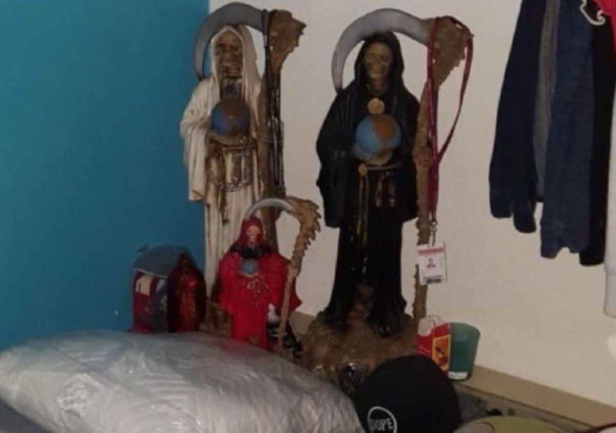Tenía altar a la Santa Muerte en cuarto: Menor ‘sicario’ reclutado por cártel es detenido