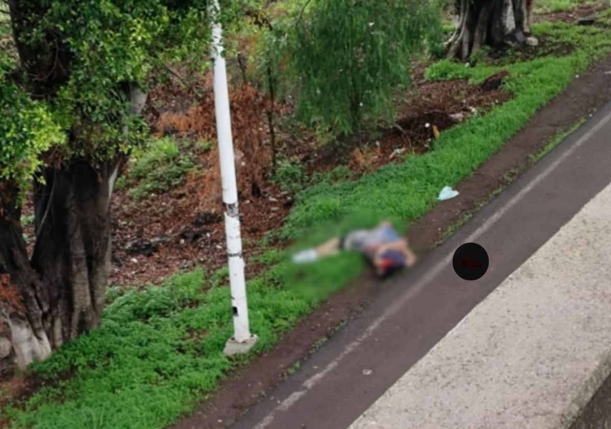 Terrible hallazgo: Abandonan cadáveres de 2 mujeres en plena carretera