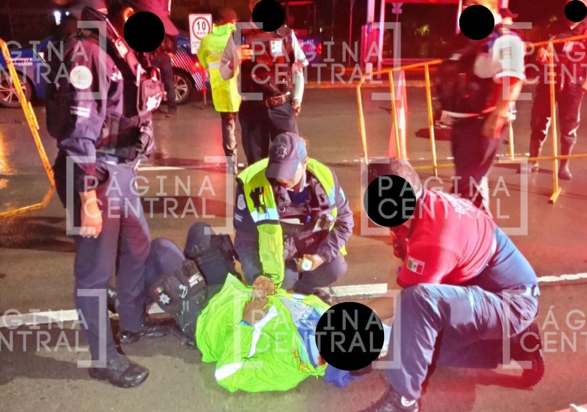 Terminó derrapando: Motociclista ebrio arrolla a policía para evitar alcoholímetro