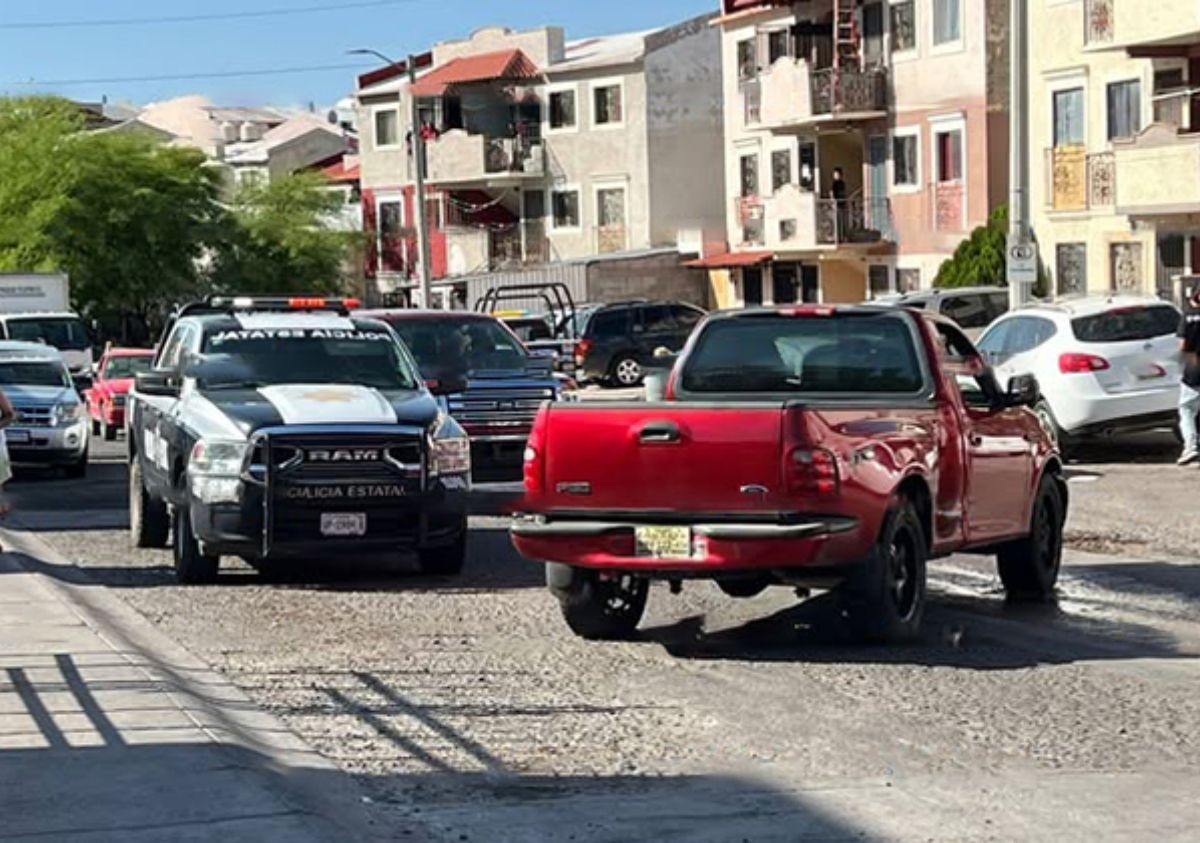 Murió frente a su familia: Padre deja motor encendido y auto atropella a su pequeña hija 