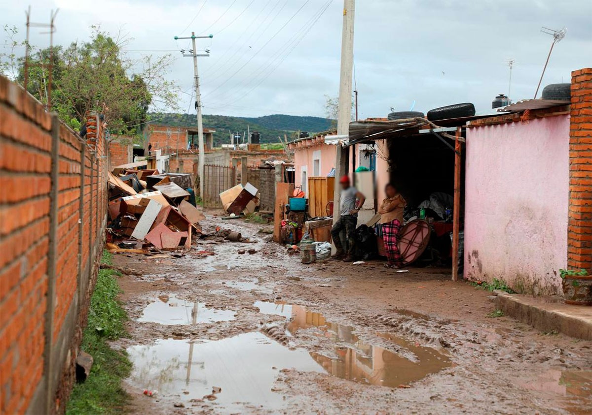 Agua alcanzó los dos metros en calles de comunidad de Ocampo y deja casi mil afectados