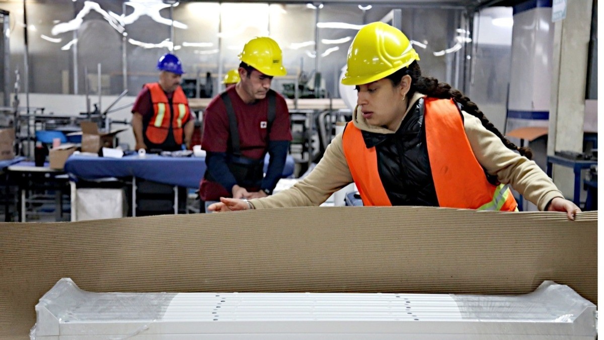 Piden fijar tope a horas extras