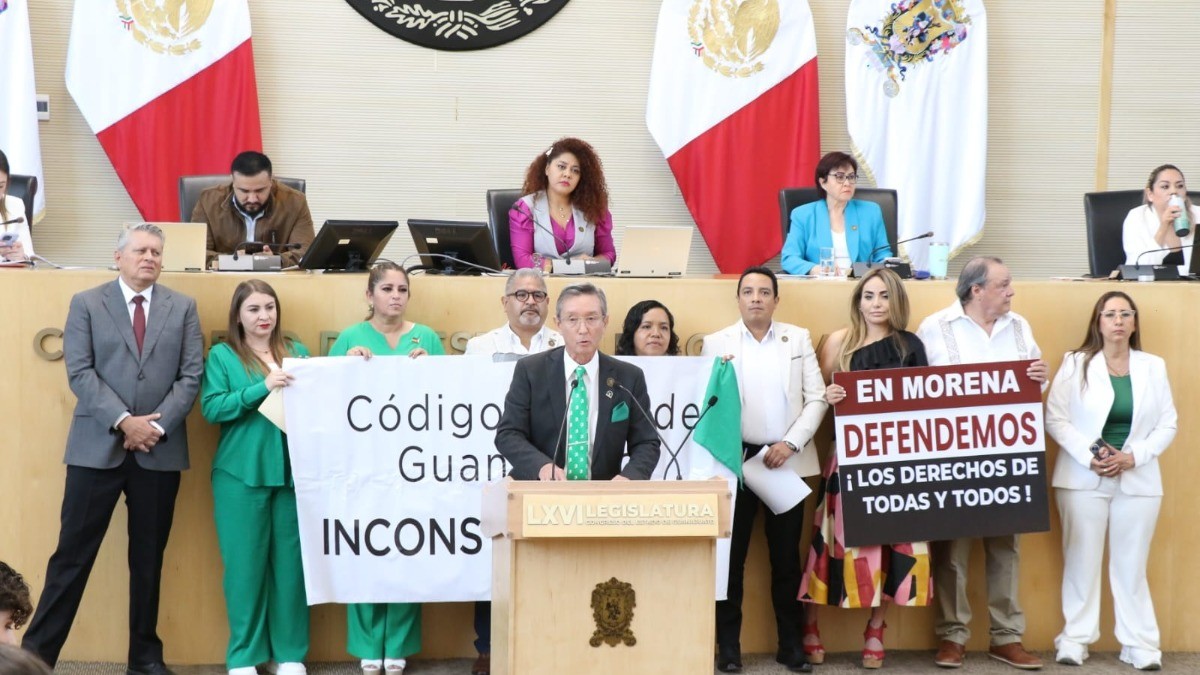 Admite juzgado amparo contra el Congreso por la no despenalización del aborto