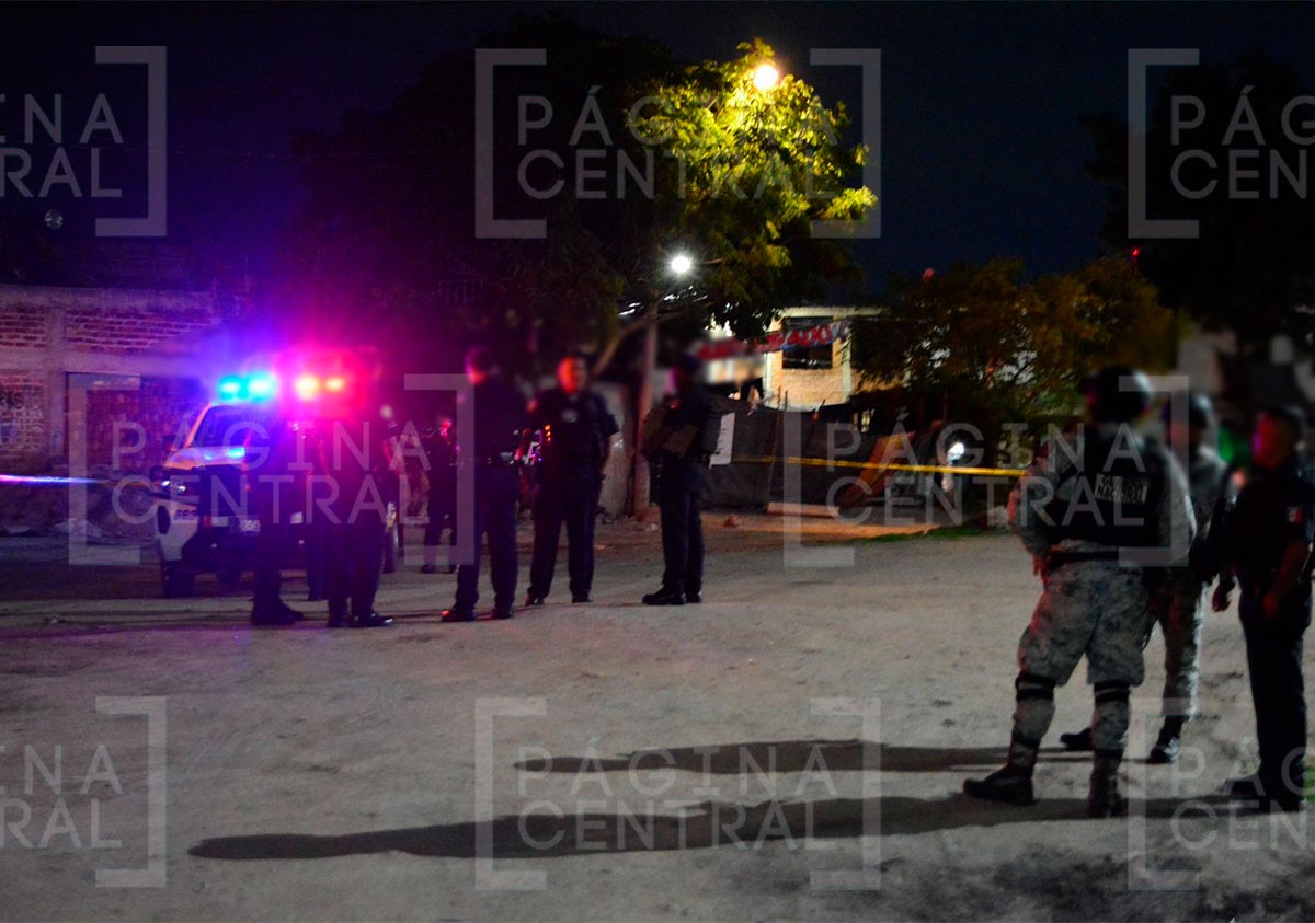 Escucharon varios disparos y al investigar encontraron a un hombre ejecutado en su casa