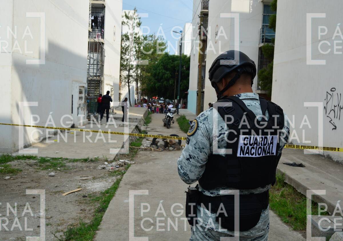 Empistolados subieron al último piso de estos departamentos y mataron a su víctima