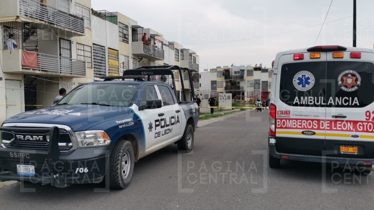 ¡Ataque! Motociclistas disparan contra departamento y balean a una niña