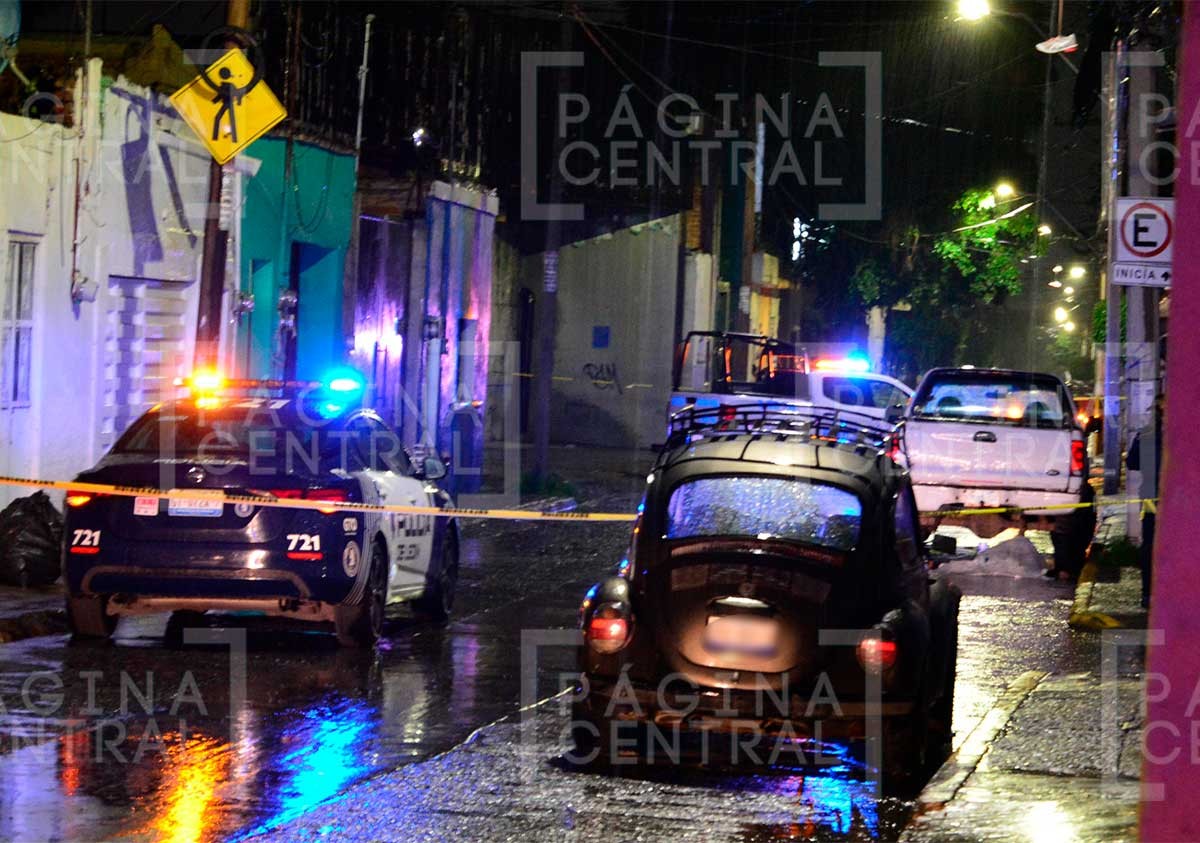 Pareja sufre ataque armado; él fallece en el sitio y ella resulta lesionada