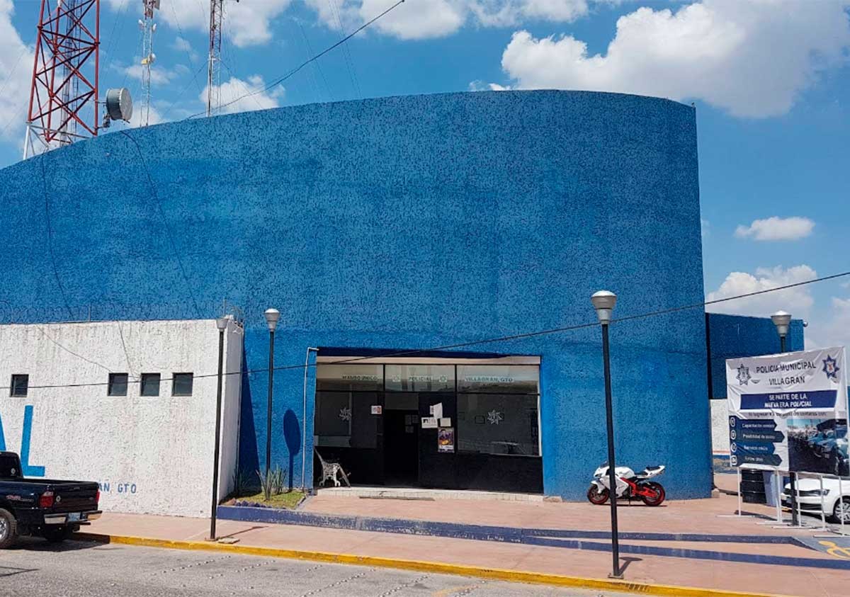 Tras un operativo estatal, caen seis personas, incluidos cuatro policías municipales