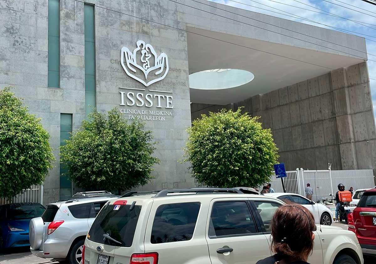 Por presunta negligencia en el ISSSTE, maestro terminó pagando 50 mil pesos por cirugía