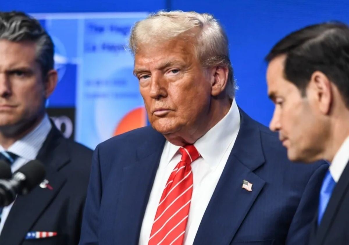 Anuncia Trump aranceles de 30 % a México