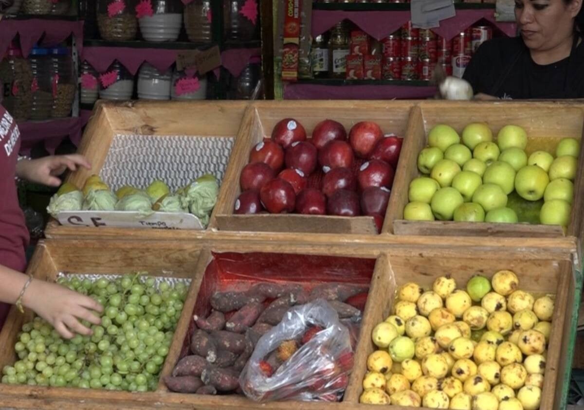 ¿Aumenta venta de frutas y verduras durante vacaciones? Esto dijo un vendedor