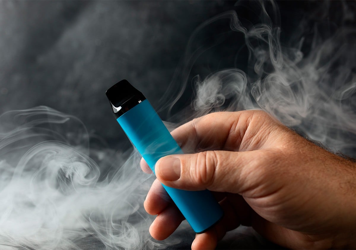 ¿Usas vapeadores desechables? Un estudio alerta por este componente altamente tóxico