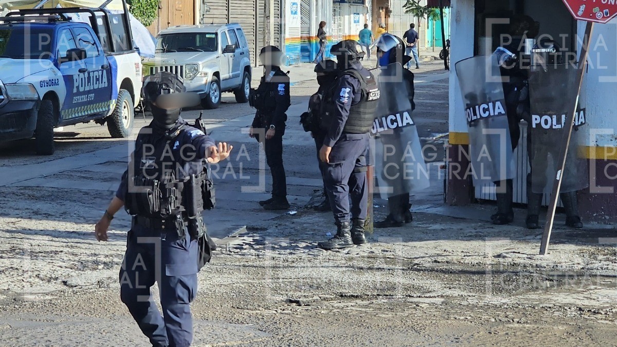 ¡Les caen de madrugada! Sorprenden cateos en bodegas y talleres de calzado en San Pancho