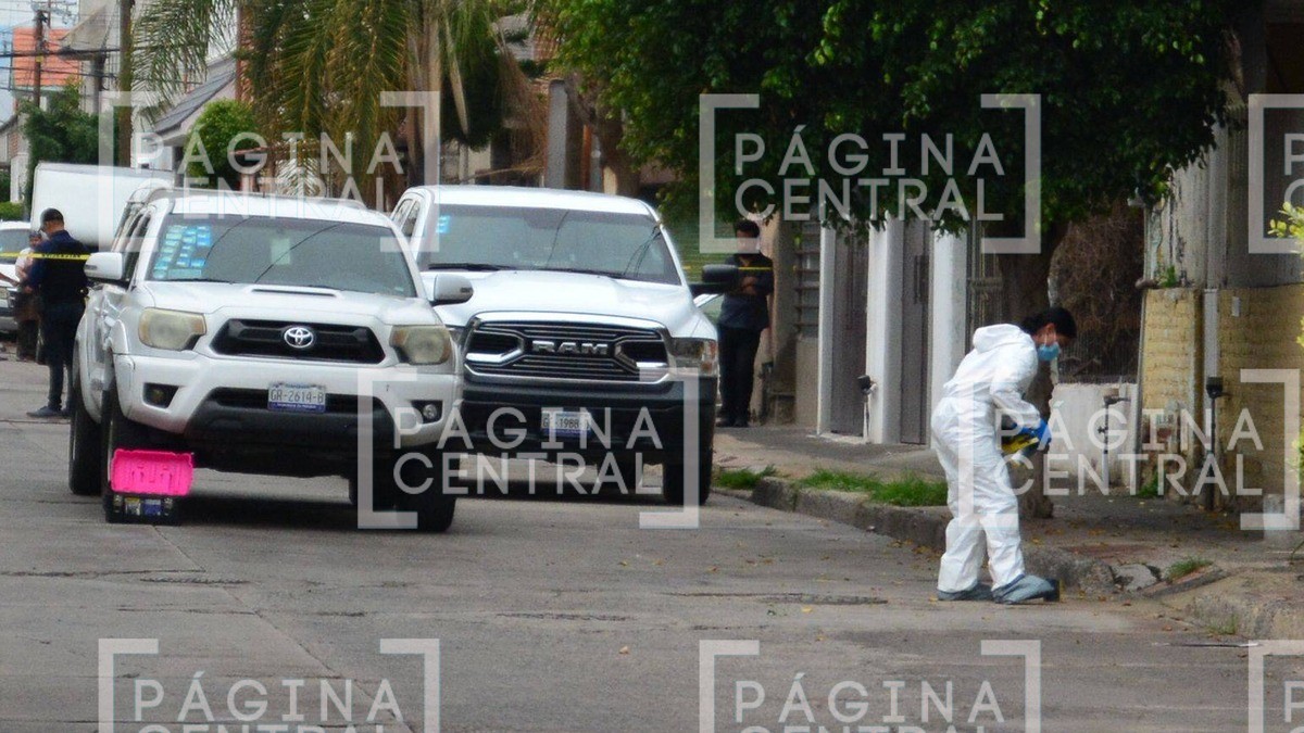 Vecinos escucharon balazos y llamaron asustados al 911 porque había una persona sin vida