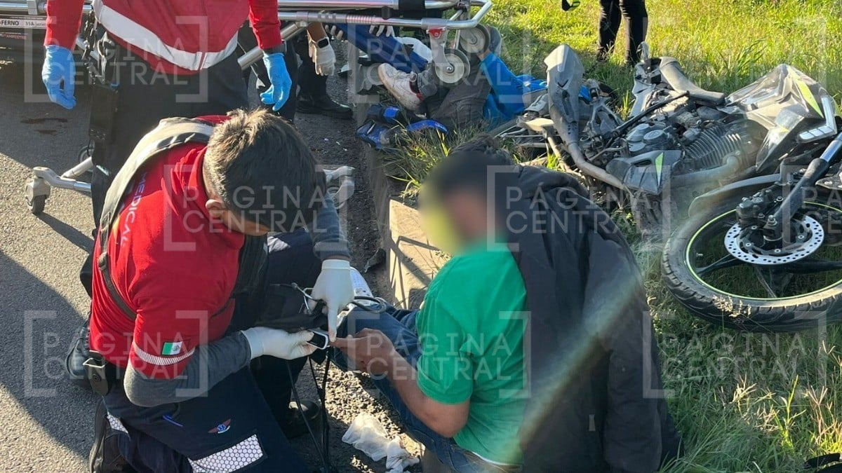 Hugo y Joel iban en una moto cuando auto se pasó el rojo y los chocó; uno sufrió amputación
