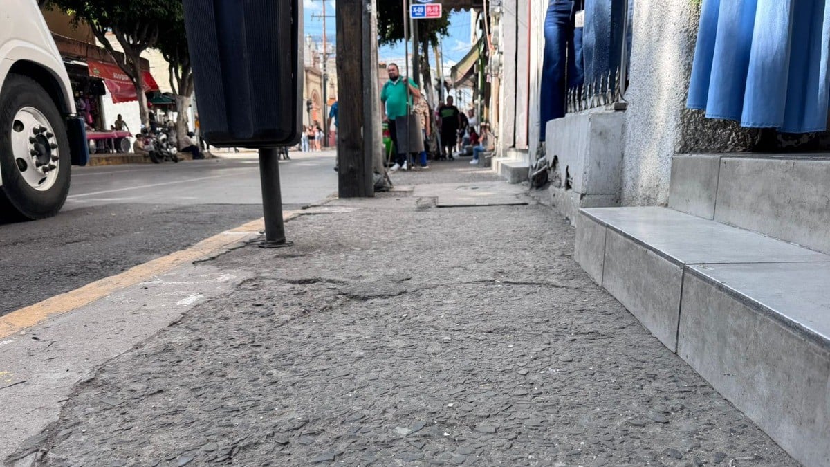 El Municipio de León reconstruirá banquetas en estas zonas de la ciudad