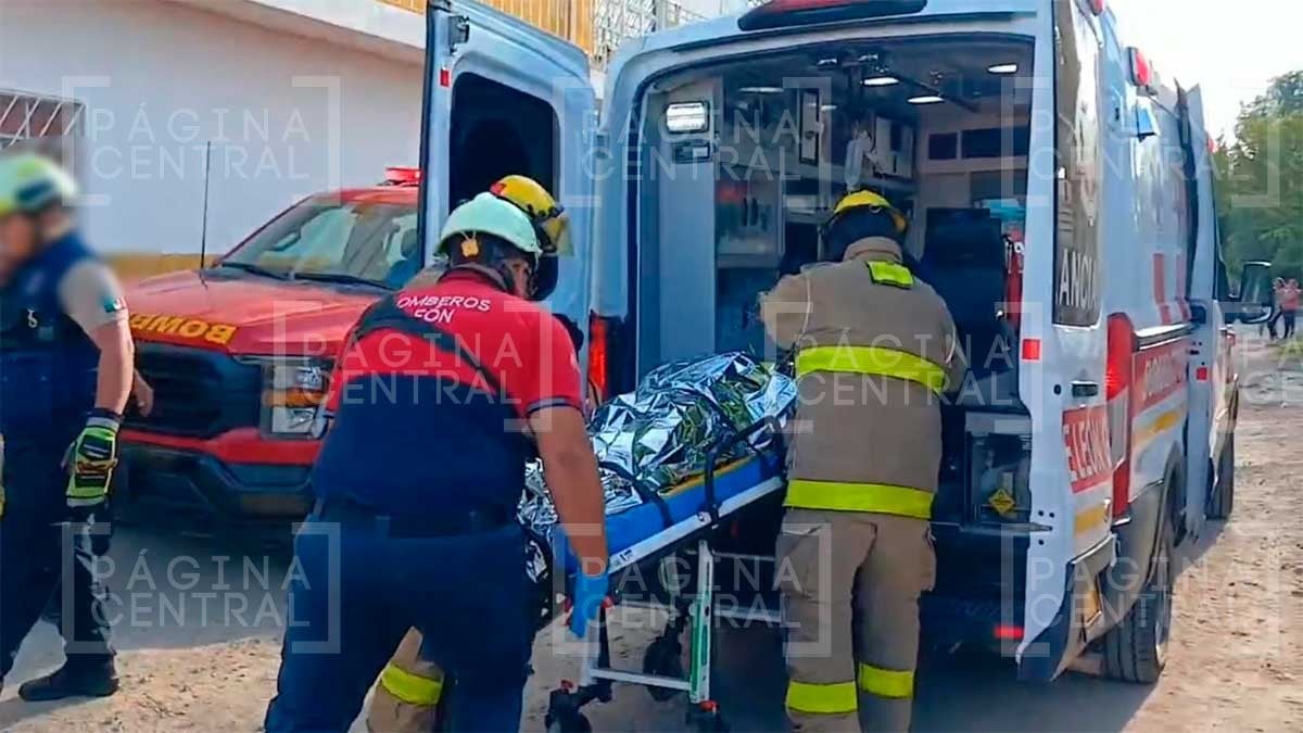 Joven ayudaba a su mamá a tender la ropa y accidentalmente tocó un cable de alta tensión