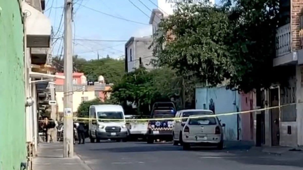 Matan a policía municipal cuando iba a trabajar, su cuerpo quedó en su propio auto