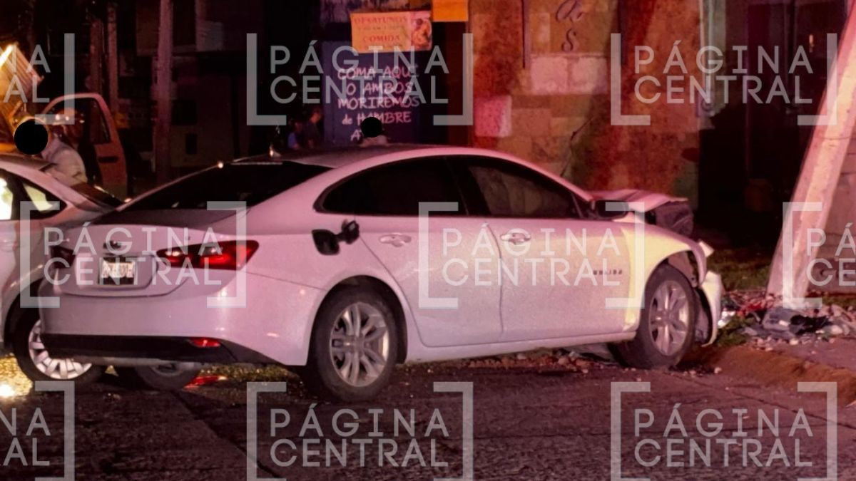 VIDEO ¡Aparatoso accidente! Volkswagen choca contra Chevrolet en este bulevar en León