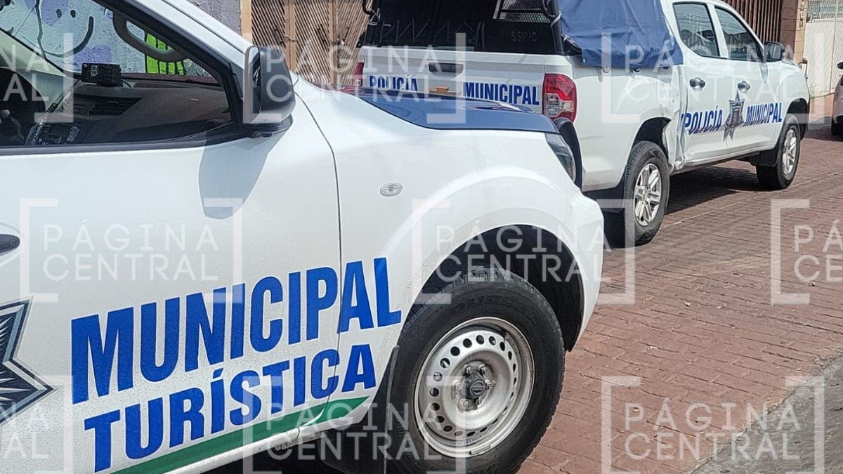 VIDEO Motociclista choca contra patrulla en plena zona centro 