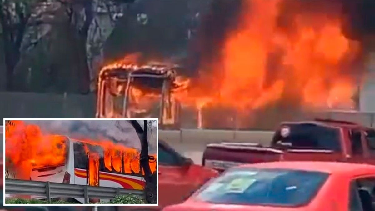 VIDEO Autobús se incendia tras choque con motociclista; hay un muerto y 11 heridos