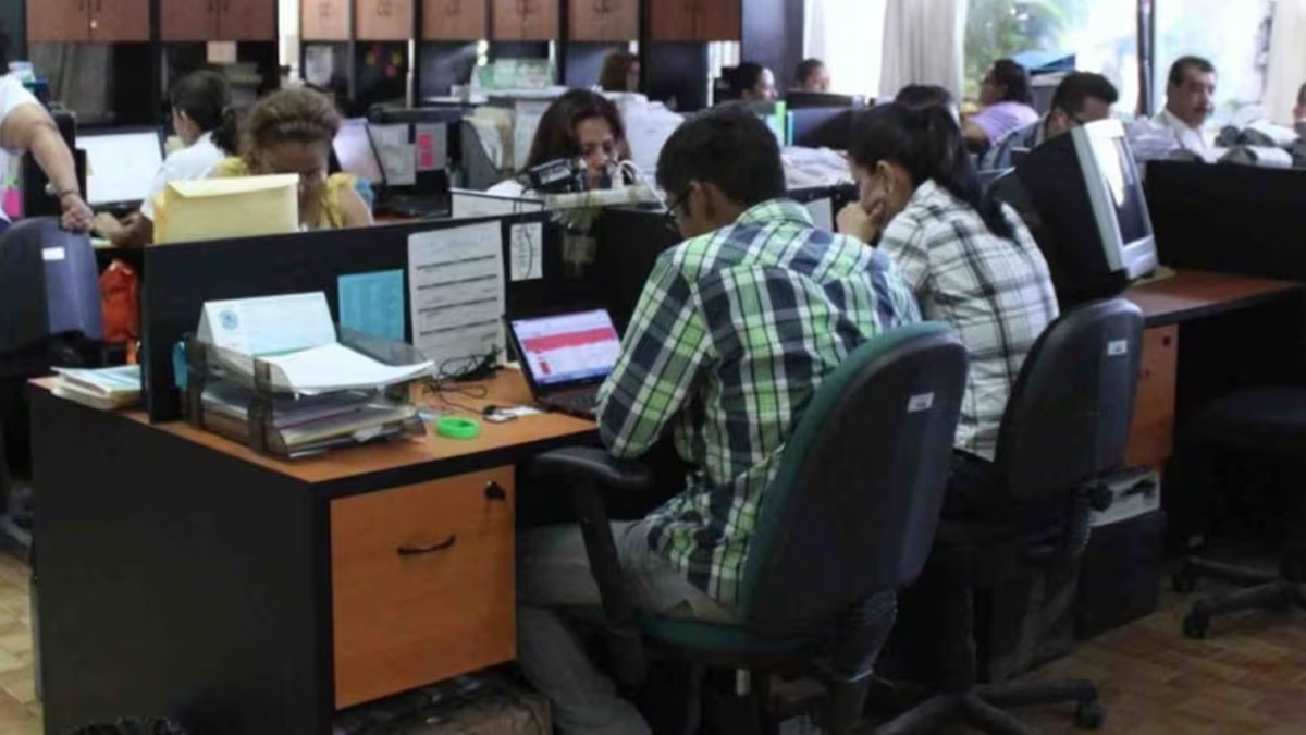 “No a reforma laboral“: empresario defiende trabajar 80 horas a la semana