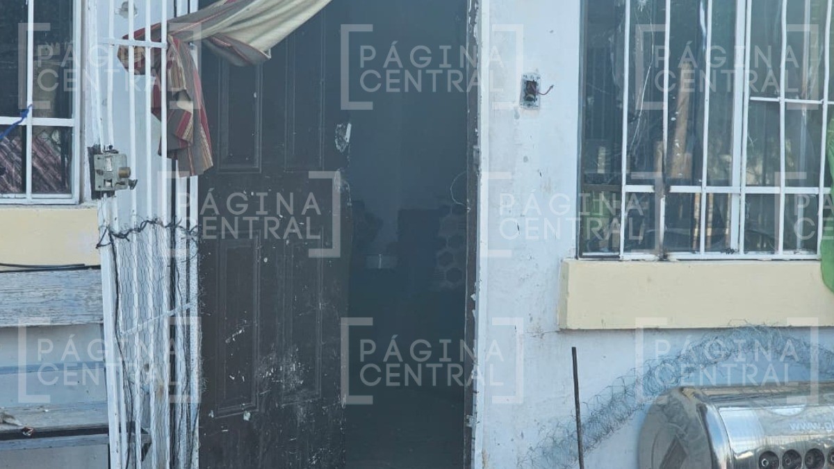 “¡Se oyeron como 12 balazos!” Hombres balean casa y vecinos dicen que no es la primera vez