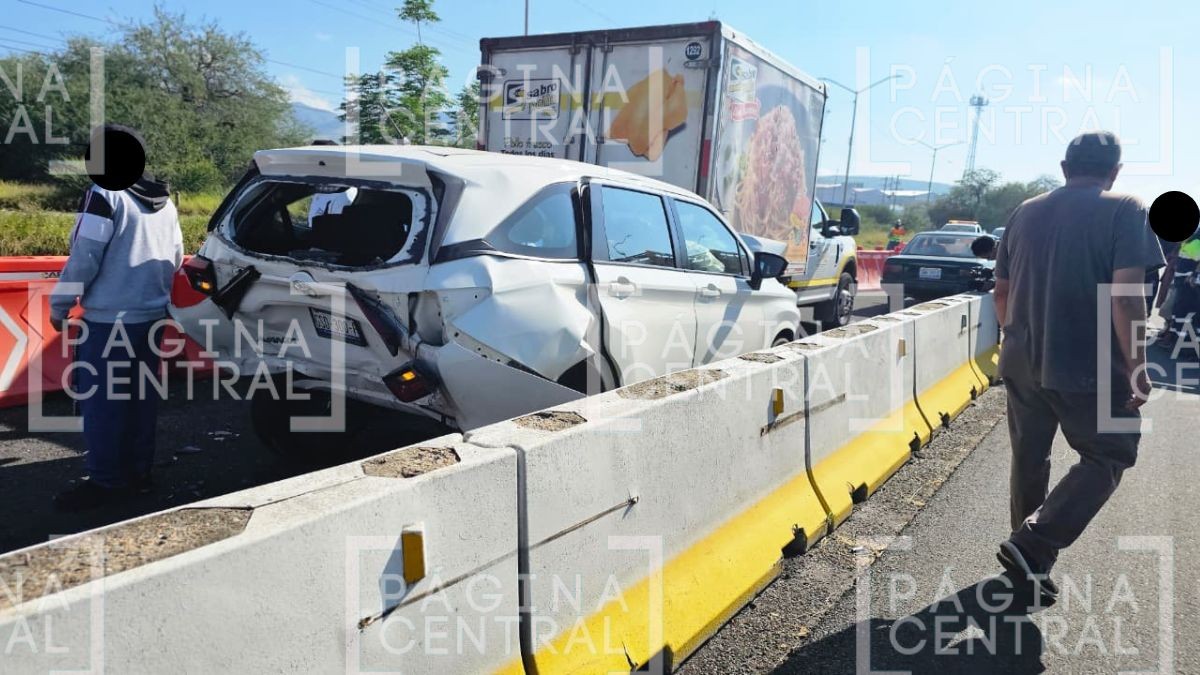 VIDEO ‘Nomás sentí el ching…’, se registra carambola en plena carretera 