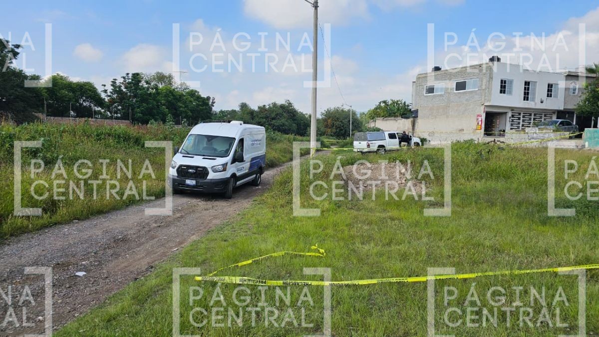 VIDEO Tenía heridas de bala: Localizan cadáver de mujer en arroyo 