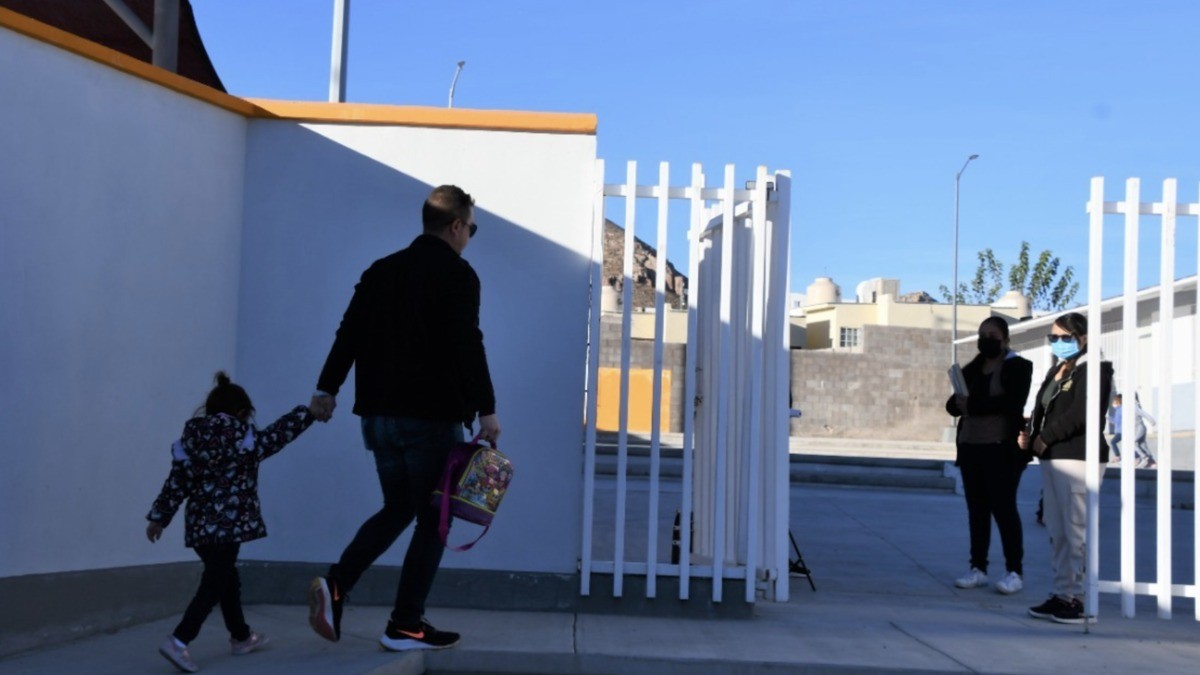 ¿Cuántos días puede faltar un alumno en primaria y secundaria? Esto dice la SEP