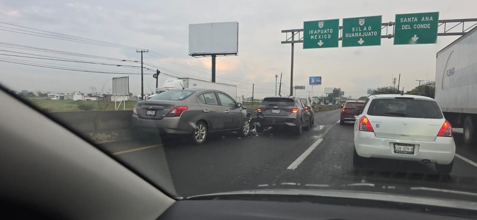Aparatoso accidente: Choque múltiple en plena carretera provoca caos vial