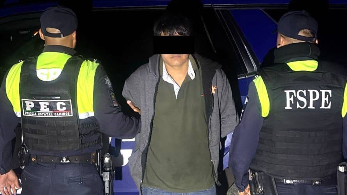 Cae Arturo de 19 años; manejaba un torton con 270 mil pesos en mercancía robada