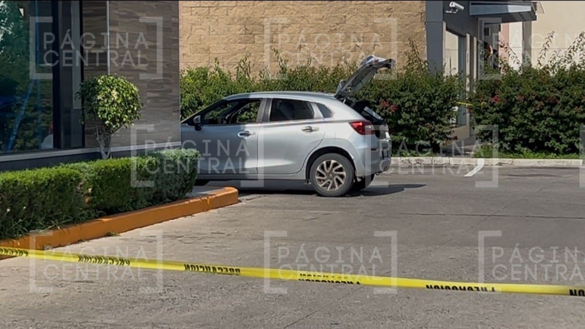 “De pronto se desvaneció” Muere hombre en taxi ejecutivo en estacionamiento del McDonald’s