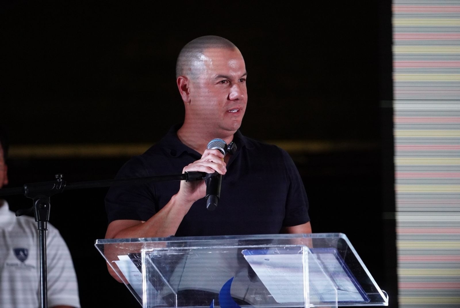 Fernando Salgado Chávez entrega más de 2,400 becas con la Fundación Fuente de Sabiduría