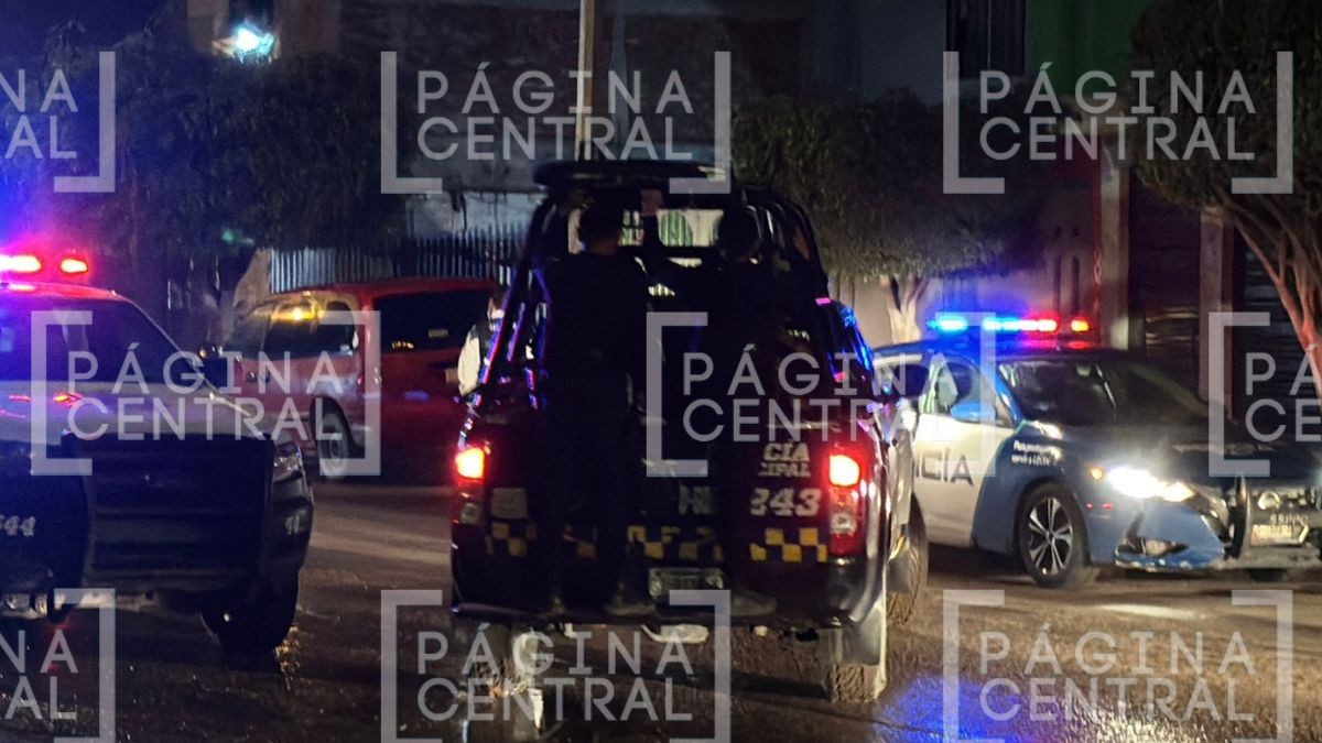 Hasta les robaron patrulla: Policías de León sufren agresión de hombres 