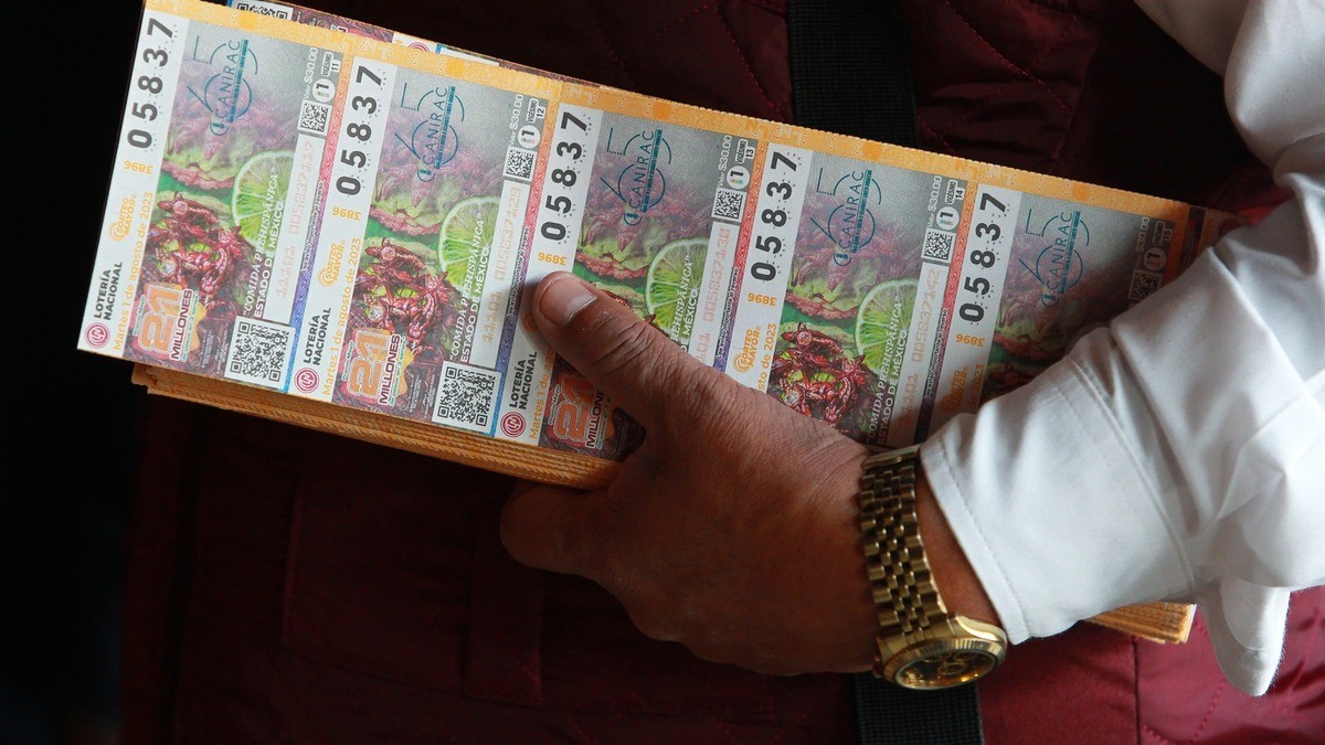 Obliga 4T a comprar cachitos de lotería 