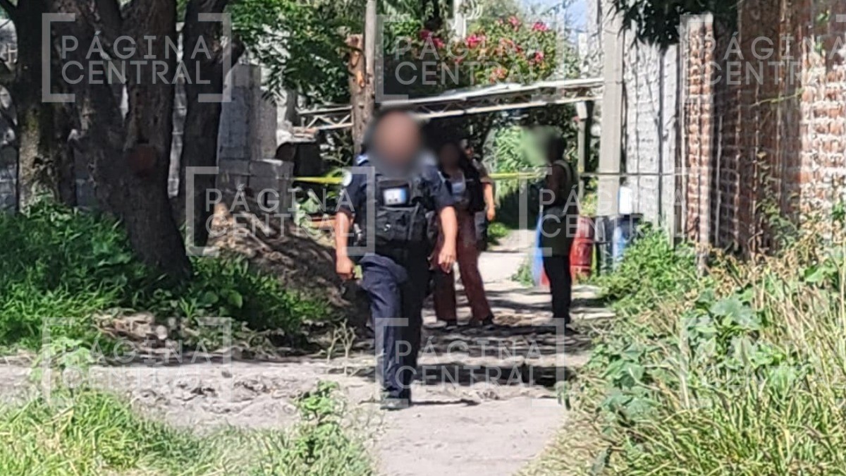 ¡Ataque! Matan a mujer y hieren de gravedad a hombre, quedaron en un camino de terracería