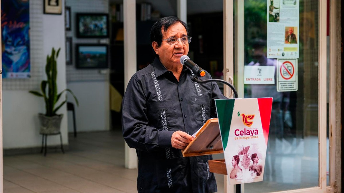 Dejan balas en auto de alcalde de Celaya
