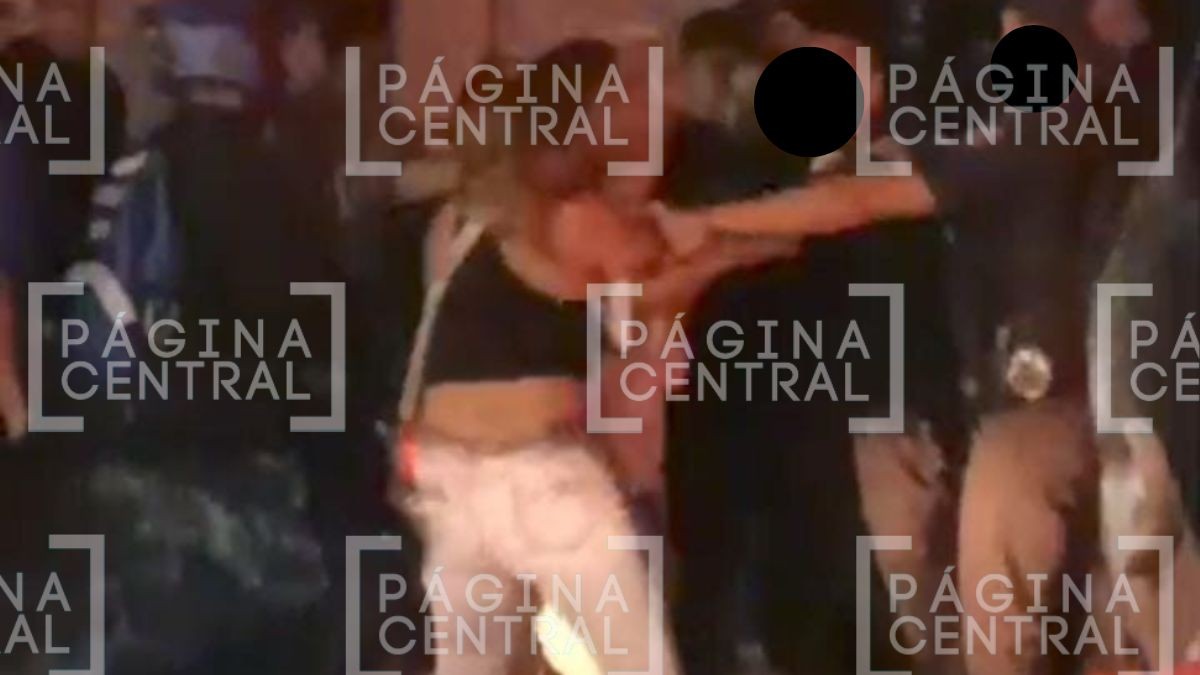 Choque entre motos deja a mujer muerta y adolescente herido