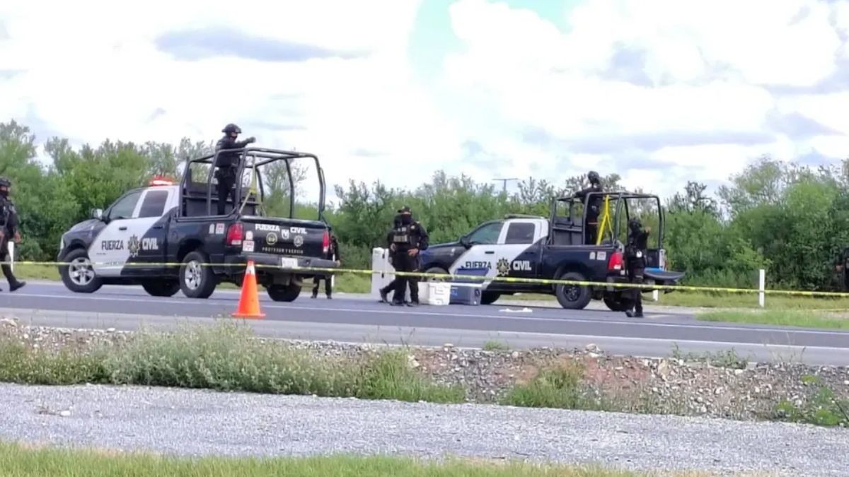En plena carretera: Automovilistas localizan hieleras repletas de restos humanos 