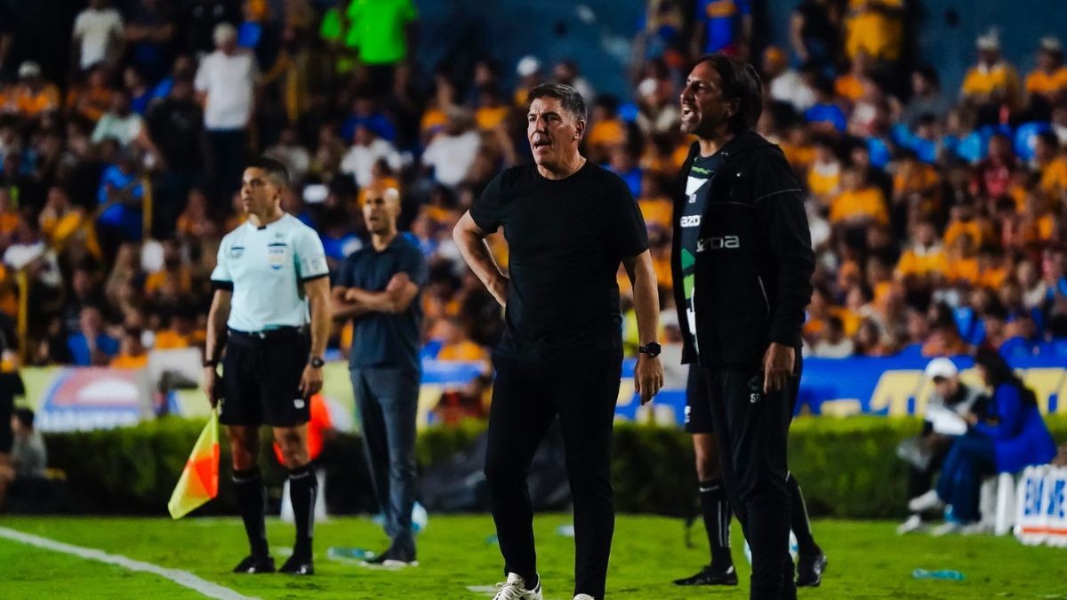 ¿Otra queja? 'Nos quebramos la cabeza para contratar jugadores', lamenta Eduardo Berizzo