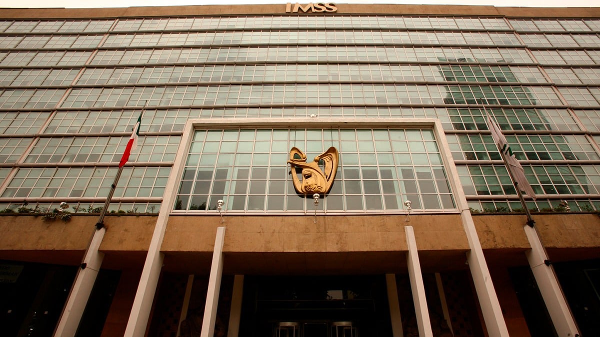 Reducen pensiones de IMSS e ISSSTE
