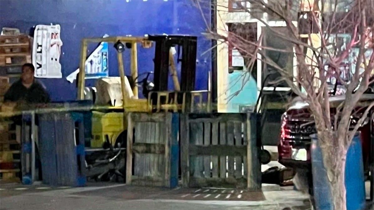 Joven de León es asesinado en tienda de Nuevo León al resistirse a un asalto