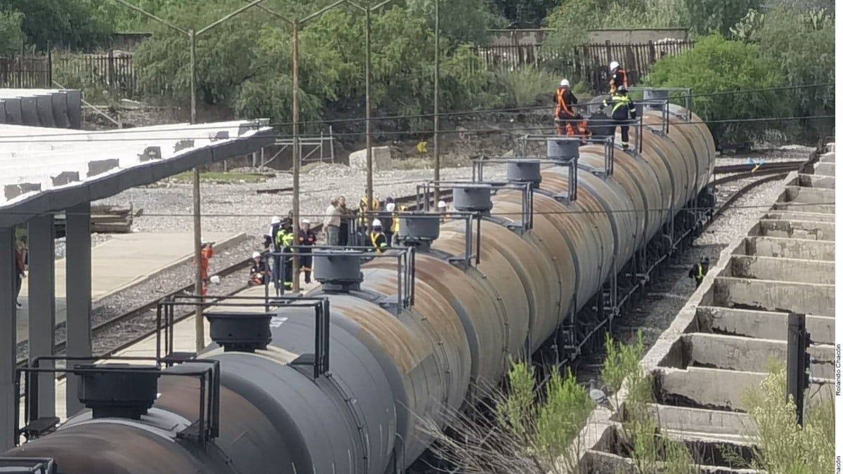 Acusan que huachicol fiscal surgió en Gobiernos de Morena 