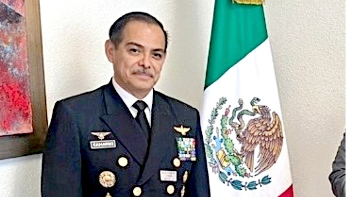 Ligan con huachicol a otro vicealmirante