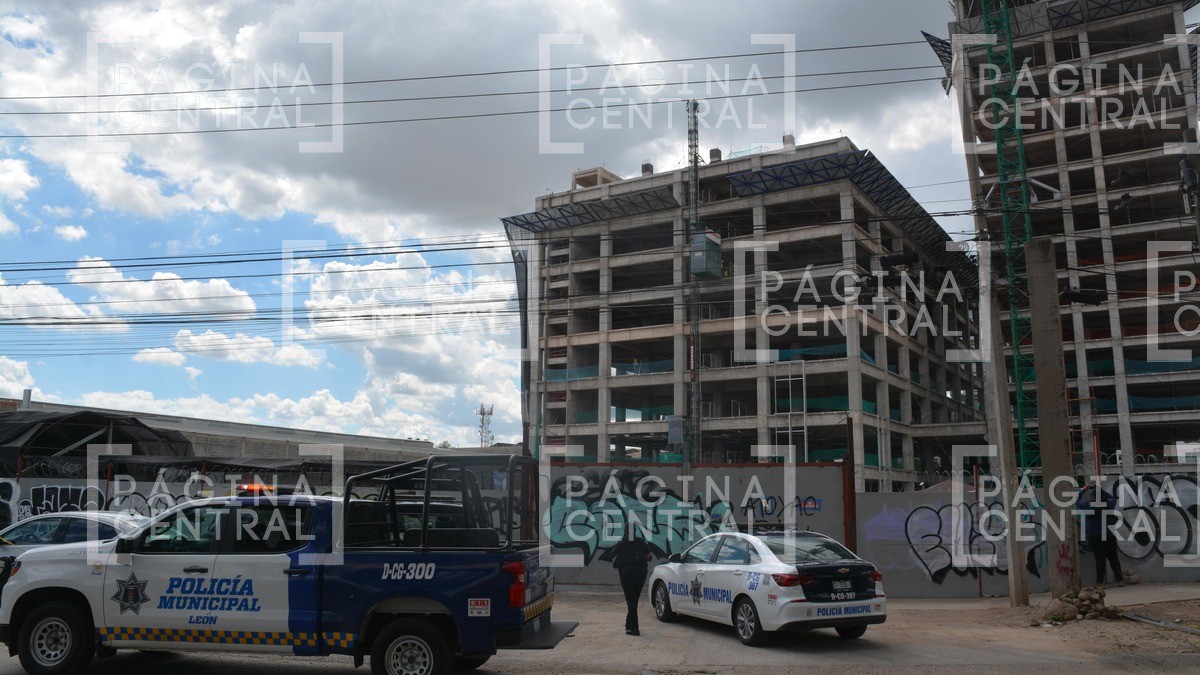 ¡Qué tragedia! Muere obrero al caer desde el décimo piso en esta obra de León