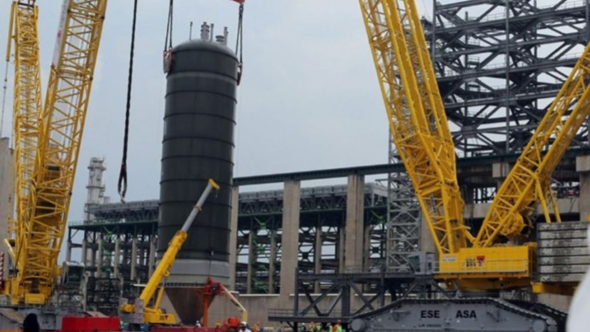 Entran a asaltar ¡la refinería de Dos Bocas!