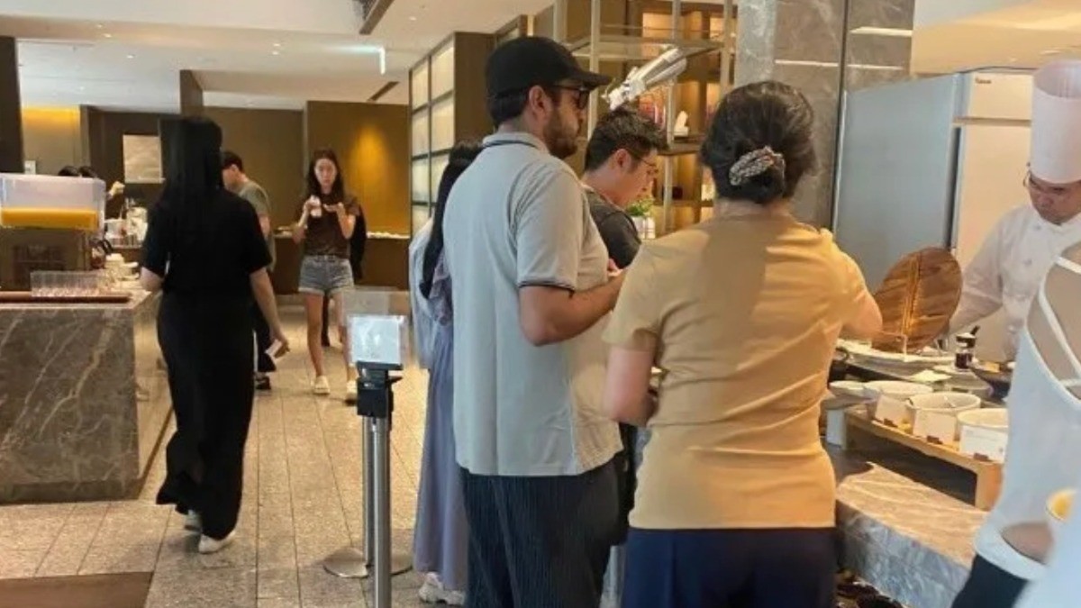 Hijo de AMLO viajó a Japón para consolidar plataforma de renta de casas de lujo