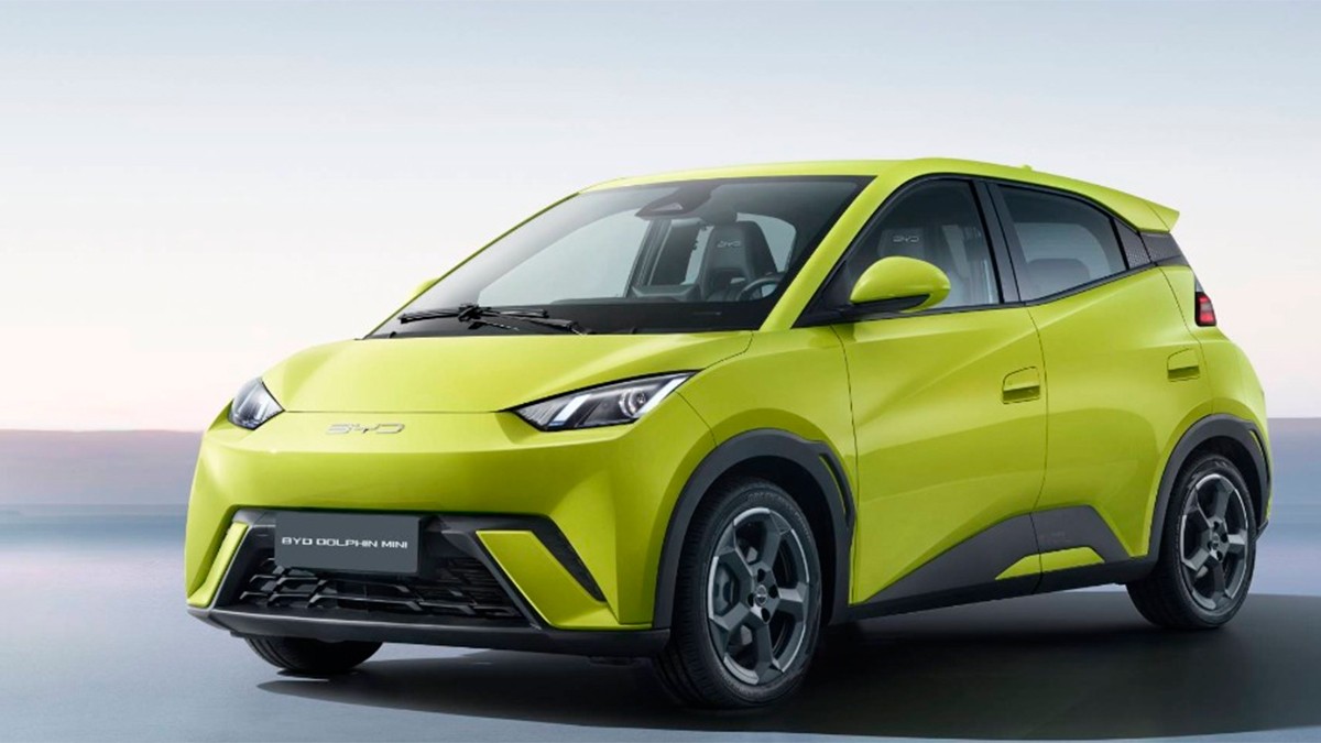 Miguel Ángel Salim apoya arancel a autos chinos en defensa de la industria mexicana