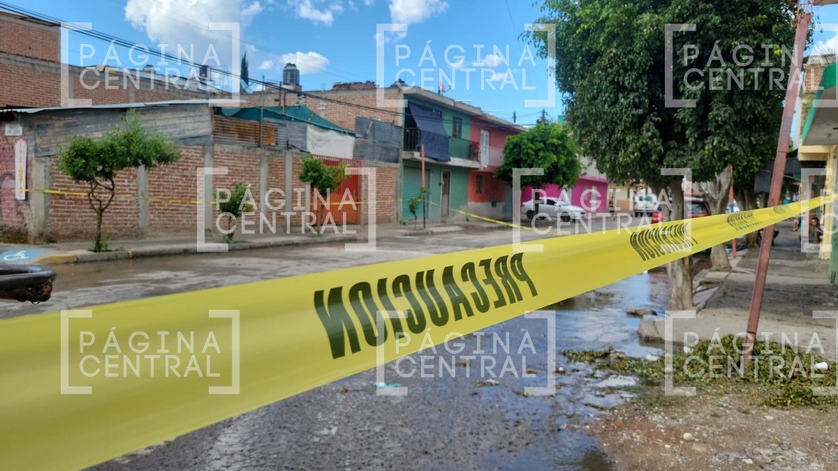 Saúl recibe cuatro balazos en la León I; motosicarios huyen del lugar